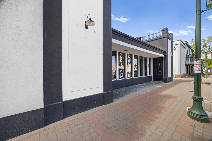 More Photos Of 145-147 N K St, Tulare Office For Sale