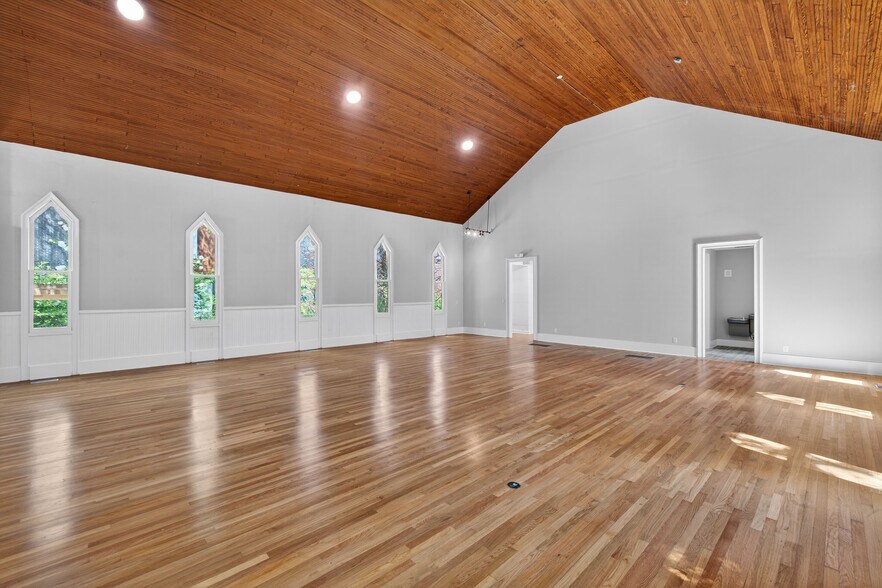 More Photos Of 208 St Marys St, Raleigh Loft Creative Space For Lease