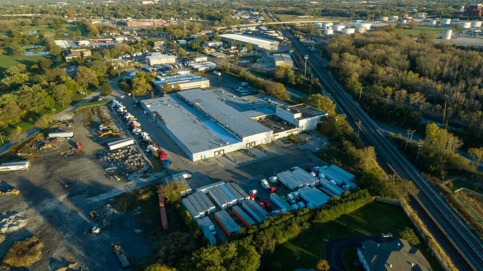 Primary Photo Of 3500 W 127th St, Blue Island Manufacturing For Sale