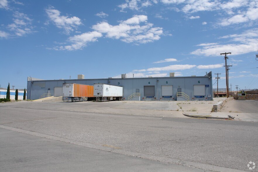 More Photos Of 10830 Pellicano Dr, El Paso Warehouse For Sale