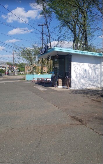 More Photos Of 1 North Ave, Garwood Freestanding For Lease