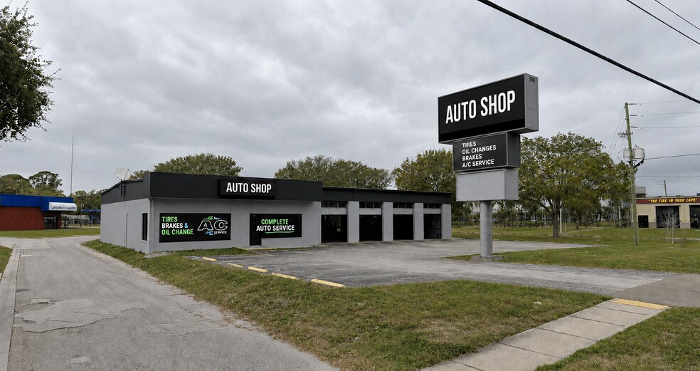 Primary Photo Of 1509 US Highway 19, Holiday Auto Repair For Sale