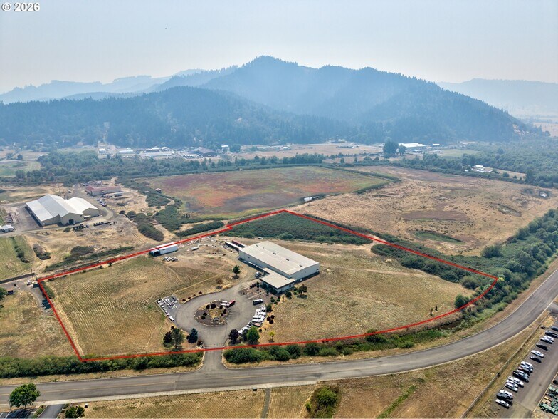 More Photos Of 850 Garden Valley Cir, Sutherlin Industrial For Sale