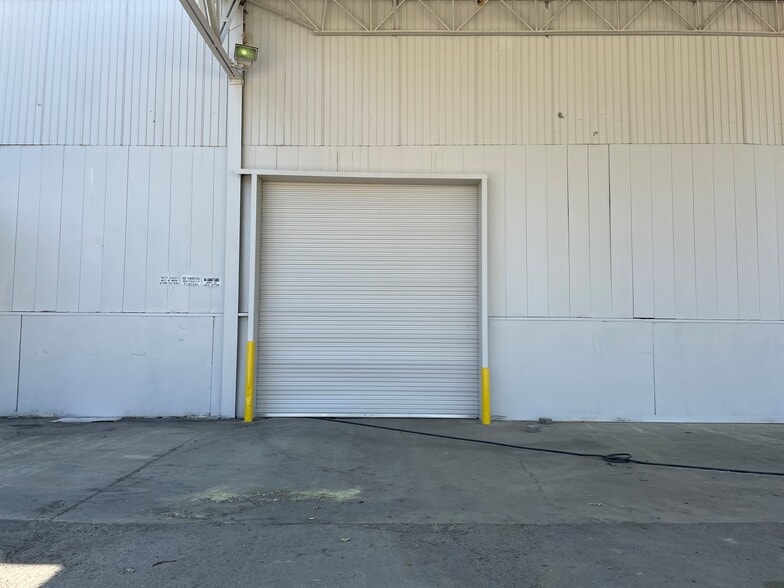 More Photos Of 2101 Randall Rd, Lithonia Warehouse For Lease