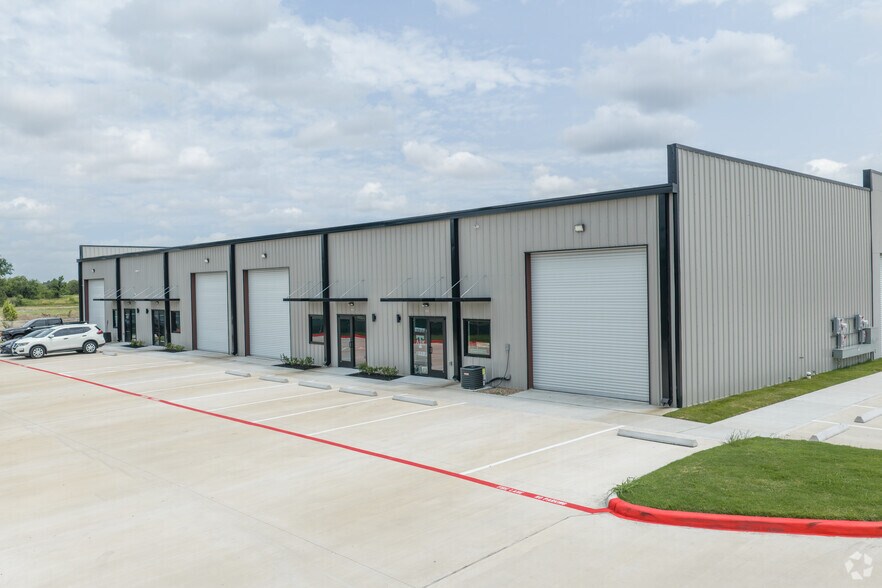 More Photos Of 26717 Westheimer Pky, Katy Unknown For Lease
