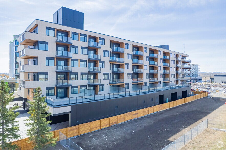 More Photos Of 8250 Broadcast Av SW, Calgary Apartments For Lease