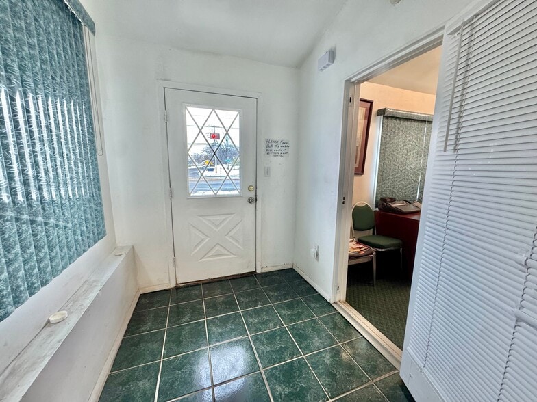 More Photos Of 622 Broadway, Amityville General Retail For Sale