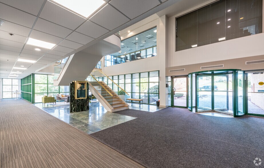 More Photos Of 55 Ferncroft Rd, Danvers Office For Lease