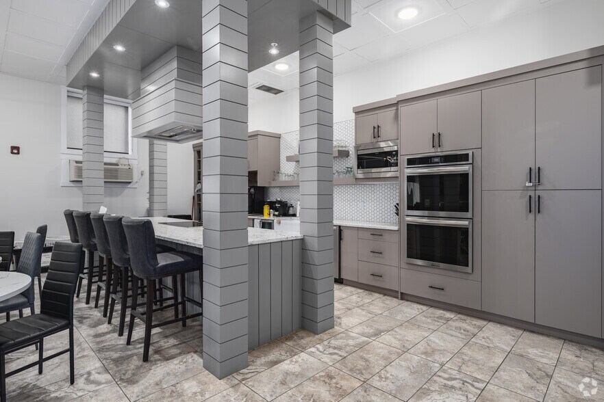 More Photos Of 80 Sage Hill Rd NW, Calgary Apartments For Lease