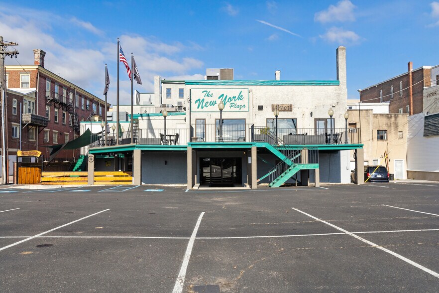 More Photos Of 238-244 E High St, Pottstown Office For Sale