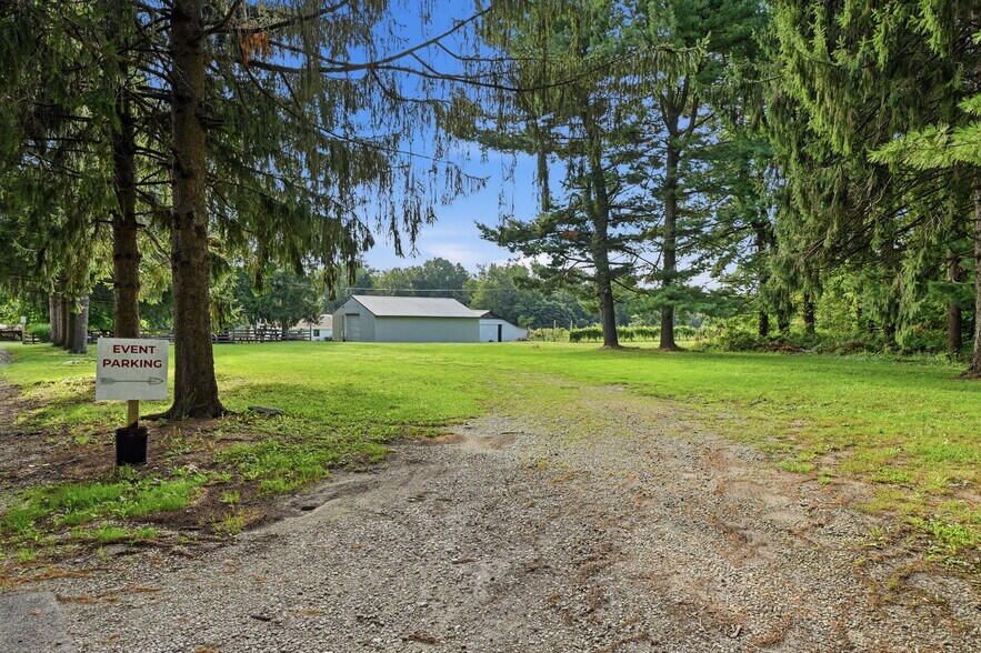 More Photos Of 2637 S Cleveland Massillon Rd, Barberton Winery Vineyard For Sale