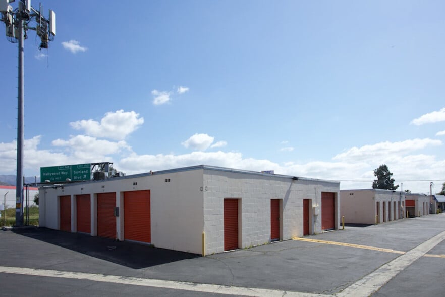 More Photos Of 10991 Roscoe Blvd, Sun Valley Self Storage For Sale