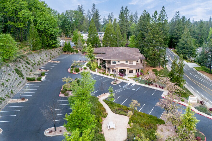 More Photos Of 380 Sierra College Dr, Grass Valley Office For Lease