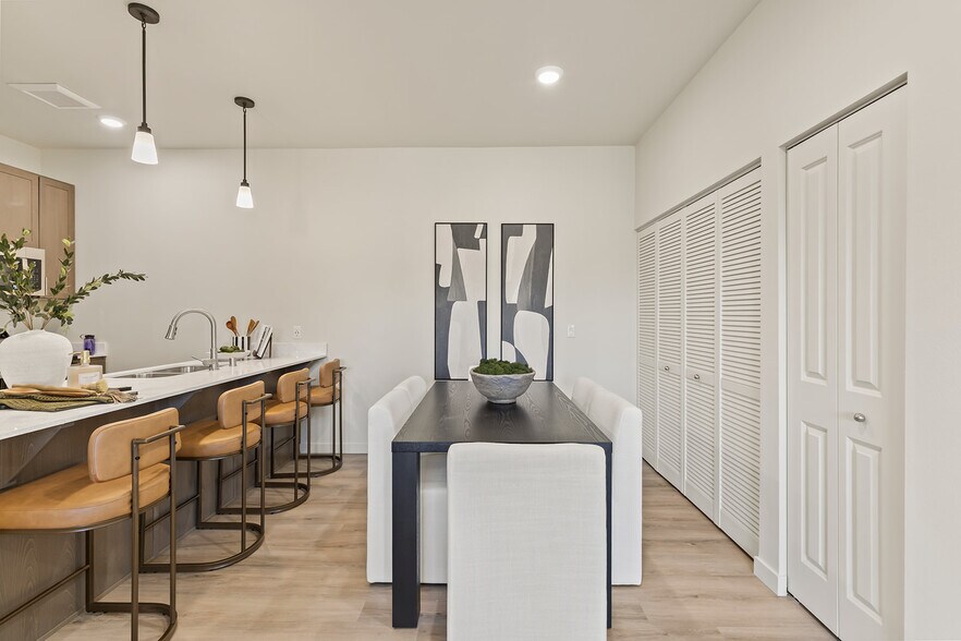 More Photos Of 7011 NE 126th St, Vancouver Apartments For Sale