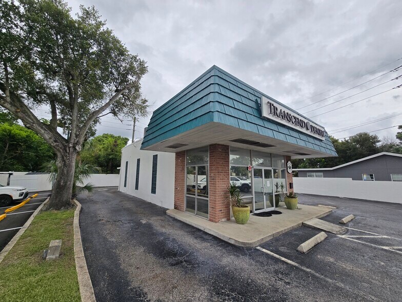 More Photos Of 4435 Curry Ford Rd, Orlando Medical For Sale