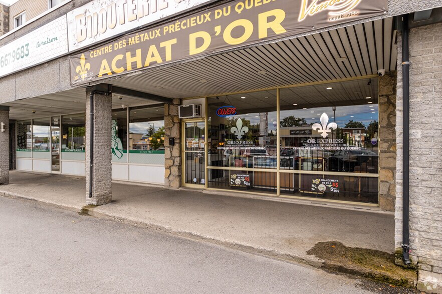 More Photos Of 1734-1762 des Laurentides, Laval Storefront Retail Residential For Sale