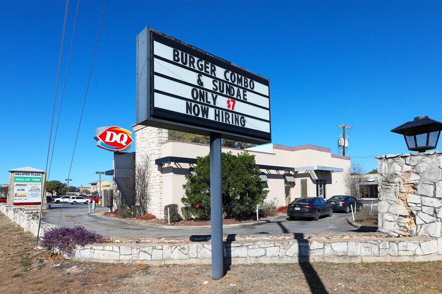 More Photos Of 12908-12932 Bandera Rd, Helotes General Retail For Sale