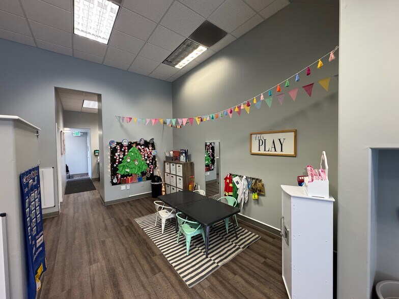 More Photos Of 629-639 S B St, San Mateo Storefront For Lease