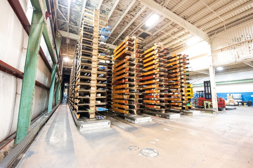 More Photos Of 299 Canal Rd, Fairless Hills Warehouse For Lease