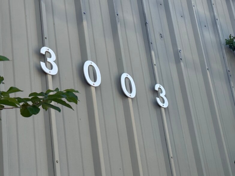 More Photos Of 3003 E St, Pensacola Manufacturing For Lease