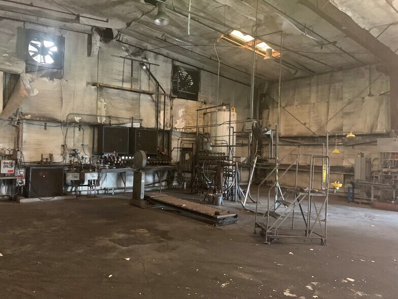 More Photos Of 218 Springfield Rd, Baton Rouge Warehouse For Sale