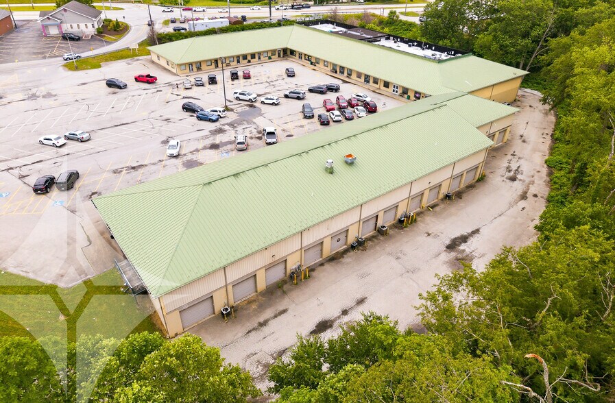 More Photos Of 6 Oliver Rd, Uniontown Freestanding For Lease