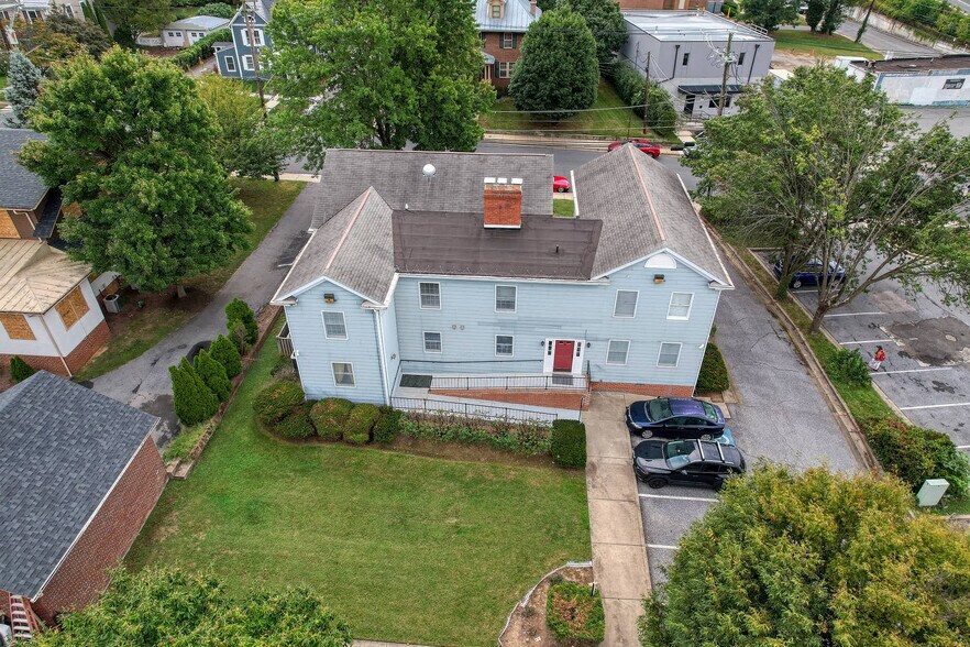 More Photos Of 8 Brookes Ave, Gaithersburg Office Residential For Sale