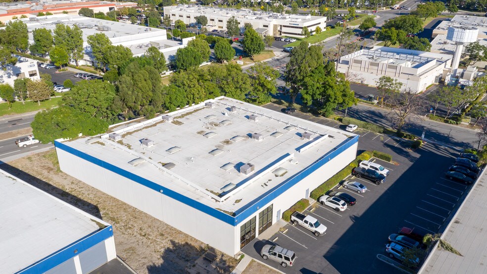 More Photos Of 2752 Walnut Ave, Tustin Warehouse For Lease