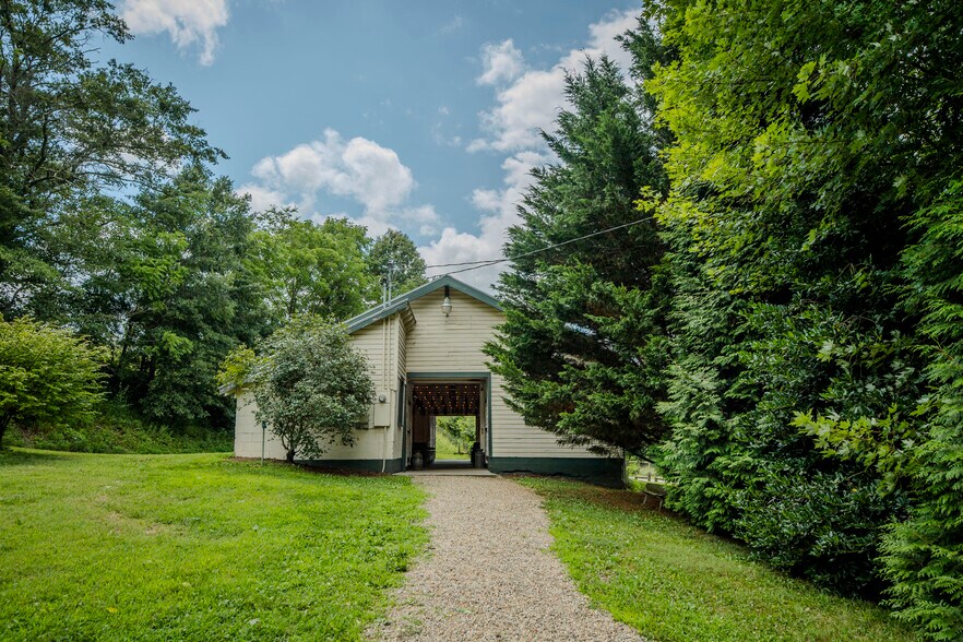 More Photos Of 305 Sluder Branch Rd, Leicester Land For Sale