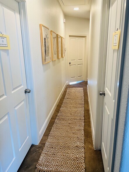 More Photos Of 11183 Circle, Austin Office For Lease