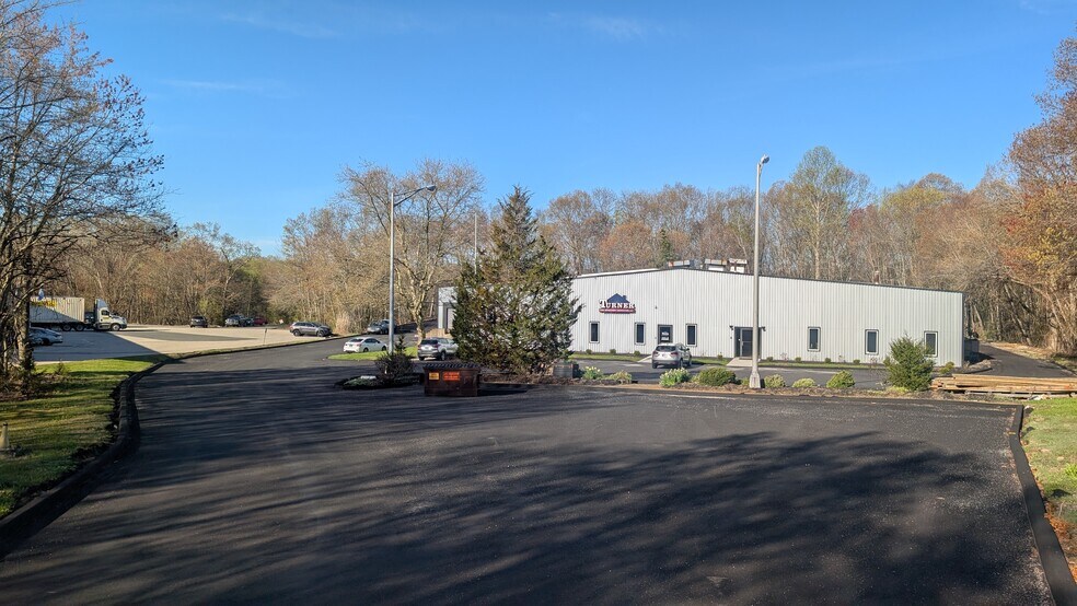More Photos Of 5 Heritage Park, Clinton Manufacturing For Lease