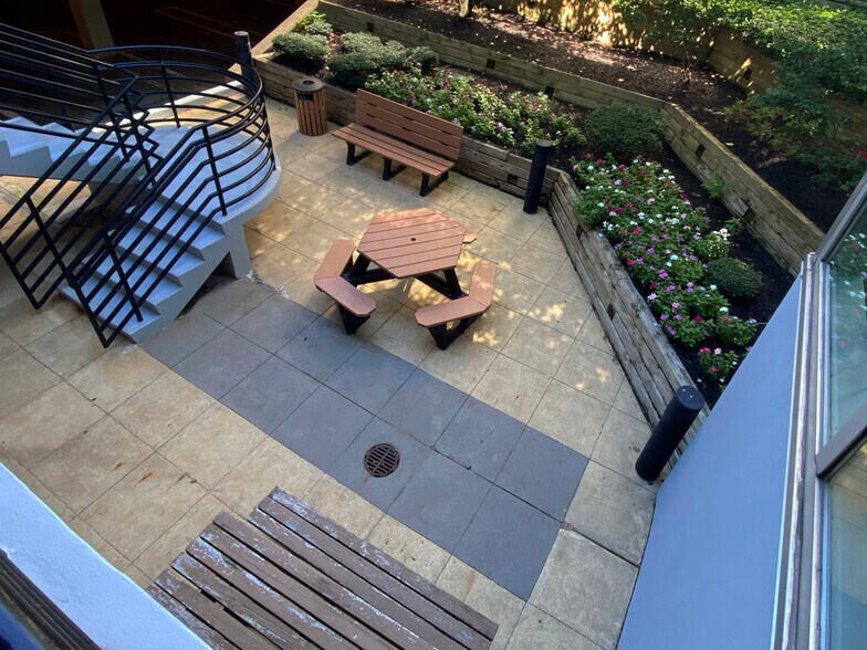 More Photos Of 197 State Route 18, East Brunswick Office For Lease