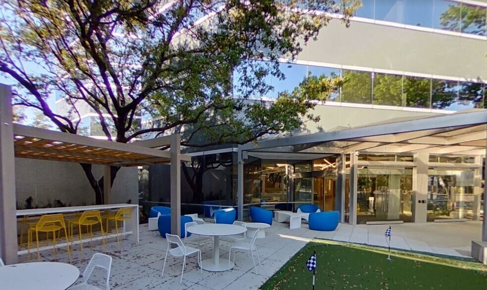 More Photos Of 7557 Rambler Rd, Dallas Office For Lease