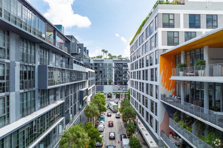 More Photos Of 218 NW 24th St, Miami Coworking Space