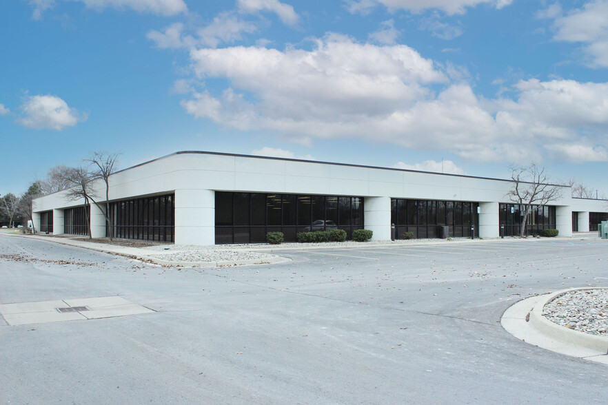 Primary Photo Of 15041 S Commerce Dr, Dearborn Research And Development For Lease