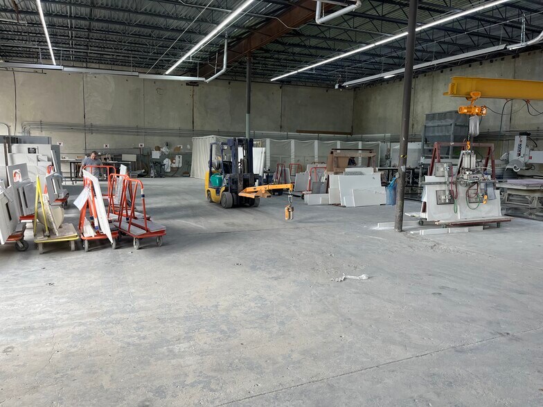 More Photos Of 2270 Manana Dr, Dallas Warehouse For Sale