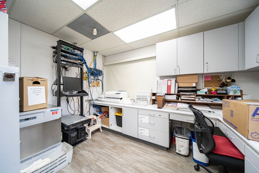 More Photos Of 315 E Route 66, Glendora Healthcare For Lease