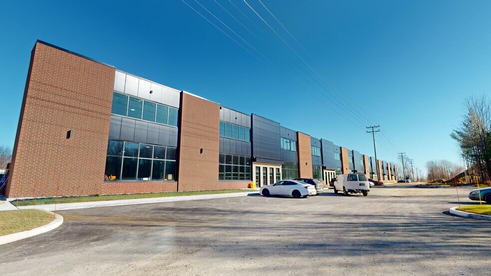 Primary Photo Of 100 Boul Jean-Baptiste-Rolland O, Saint-jerome Industrial For Lease