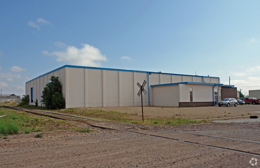 More Photos Of 1333 E 44th St, Lubbock Industrial For Sale
