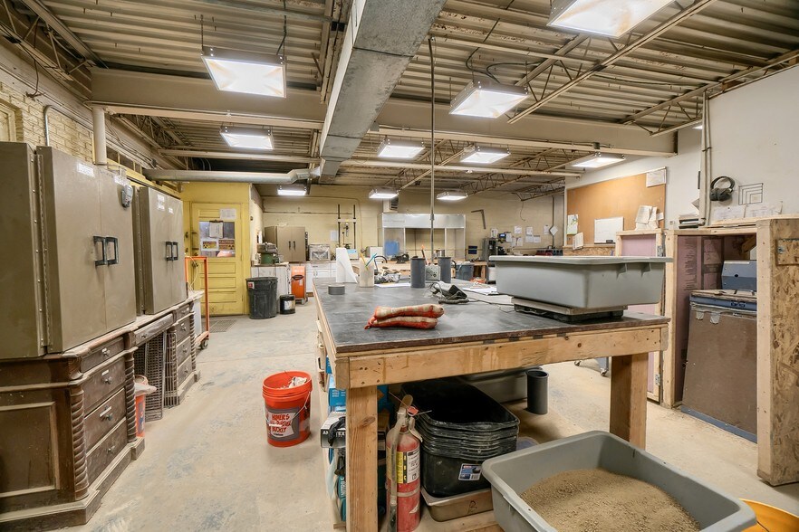 More Photos Of 66 Southgate St, Worcester Research And Development For Sale