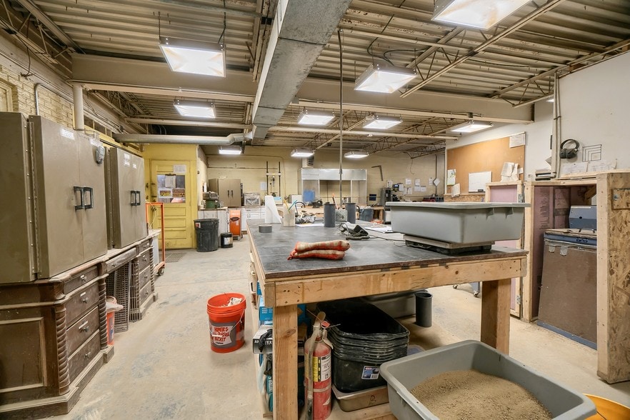 More Photos Of 66 Southgate St, Worcester Research And Development For Sale