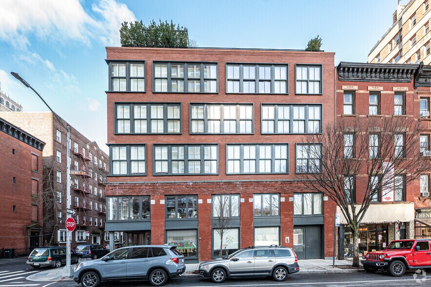 More Photos Of 70 Henry St, Brooklyn Apartments For Lease