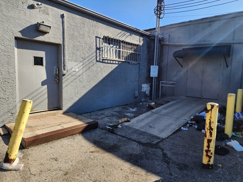 More Photos Of 907 W Broad St, Columbus Restaurant For Sale