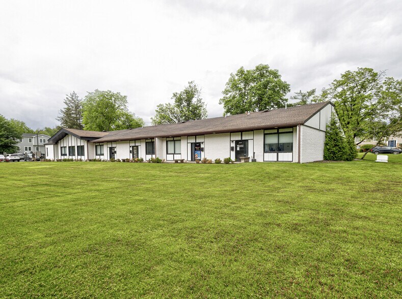 More Photos Of 468 Parish Dr, Wayne Medical For Sale