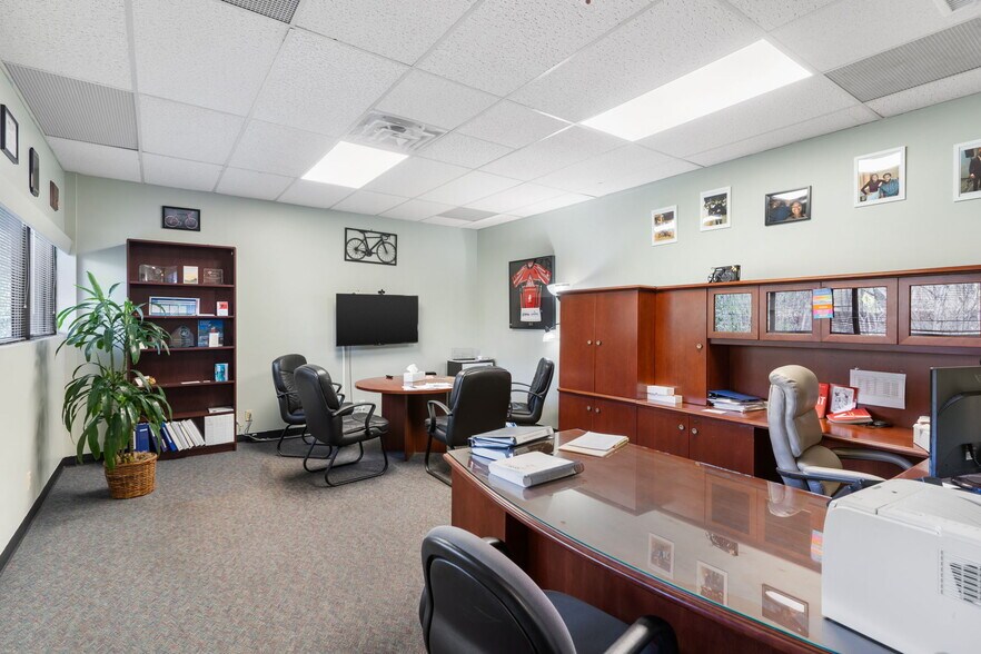 More Photos Of 4107 Spicewood Springs Rd, Austin Office For Sale
