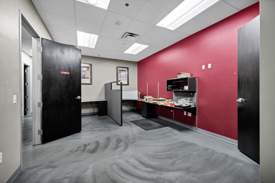 More Photos Of 7010 E Chauncey Ln, Phoenix Medical For Sale