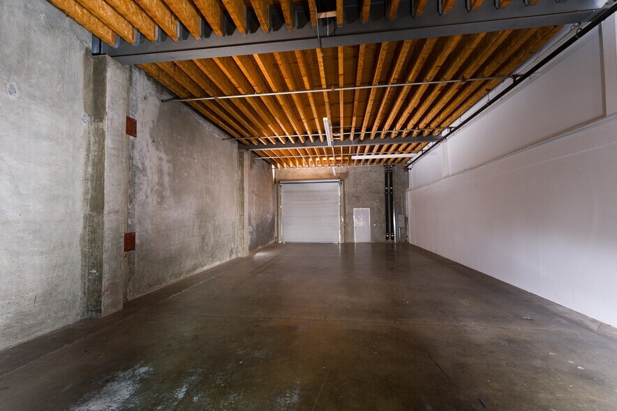 More Photos Of 3400 W Warner Ave, Santa Ana Unknown For Lease