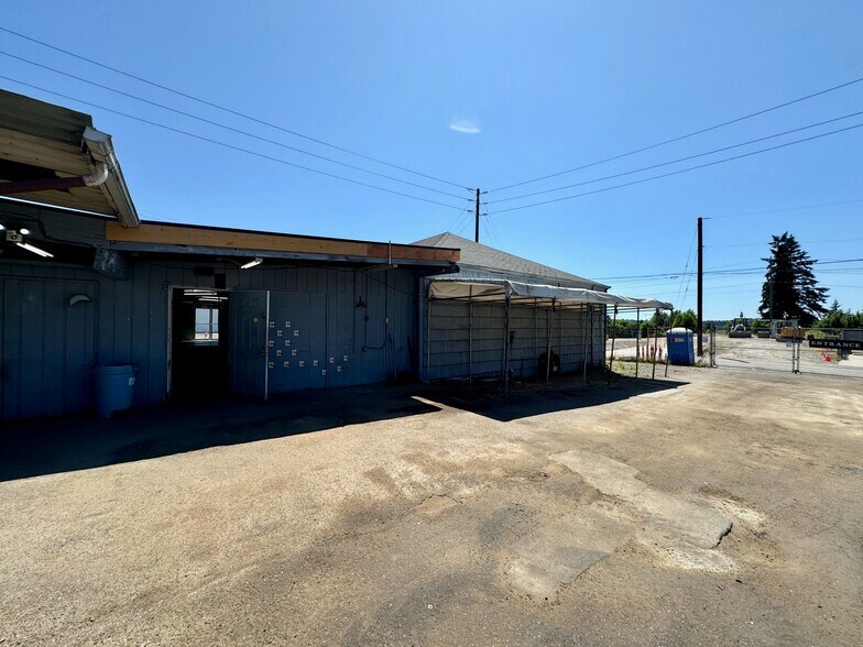 More Photos Of 405 S National Ave, Bremerton Service For Sale