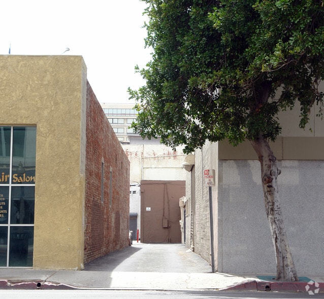 More Photos Of 475-479 W 4th St, San Bernardino General Retail For Lease