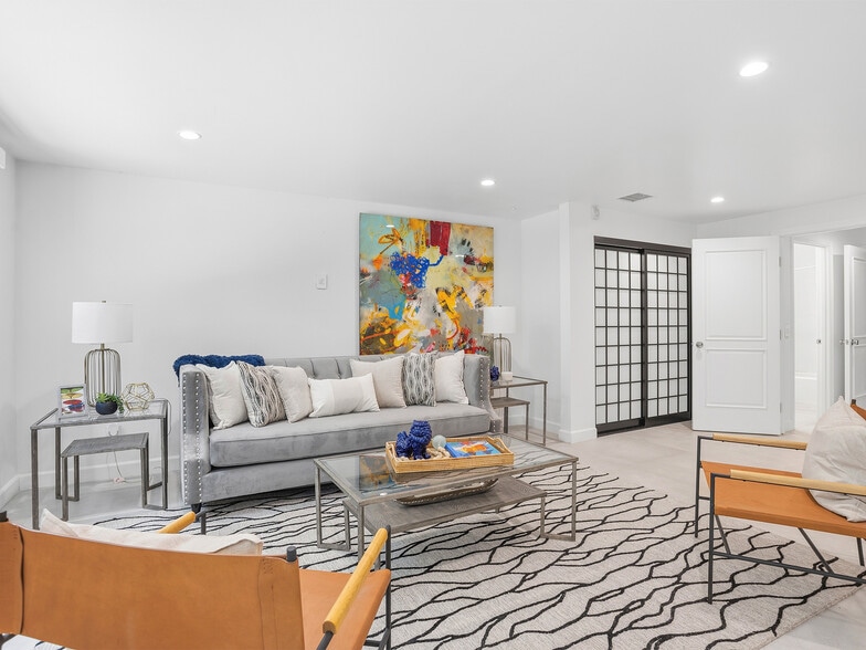 More Photos Of 7580 McGroarty Ter, Tujunga Apartments For Sale